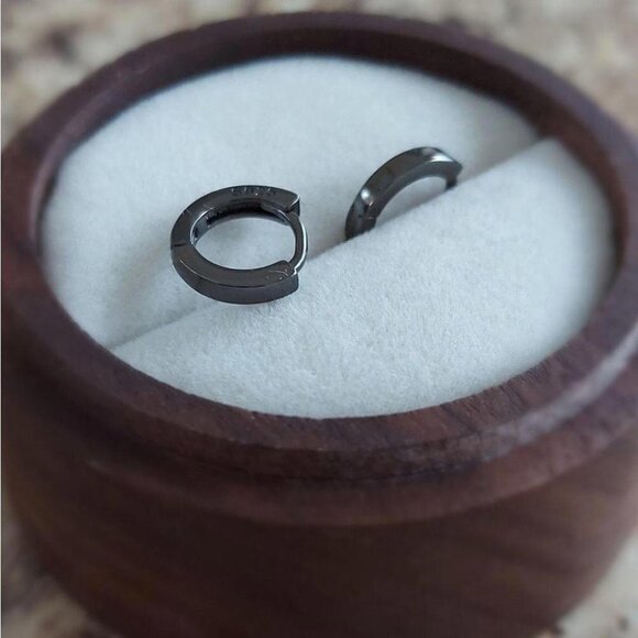 925 Sterling Silver Gun Metal Black Huggie Earrings - Picture 2 of 8